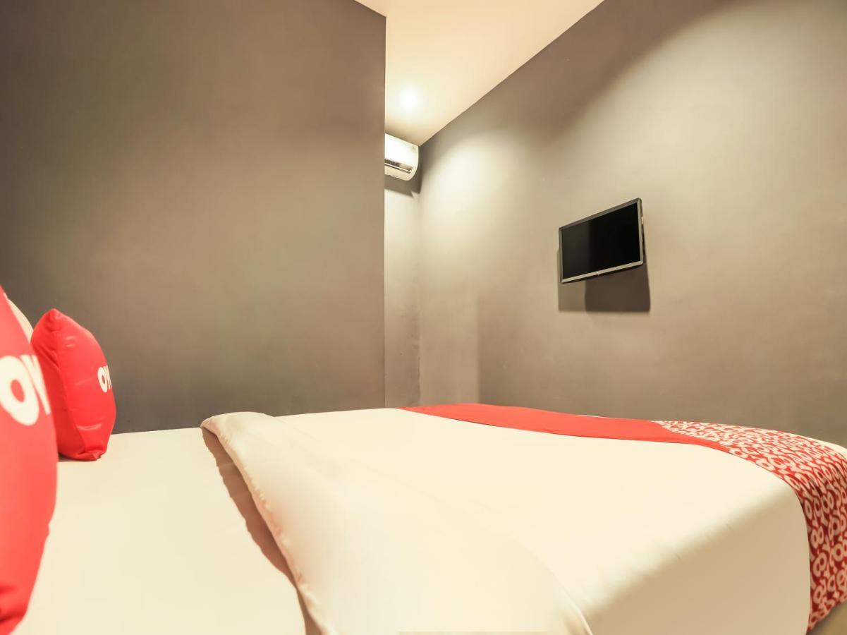 Oyo 3492 Mandala Hotel 2*