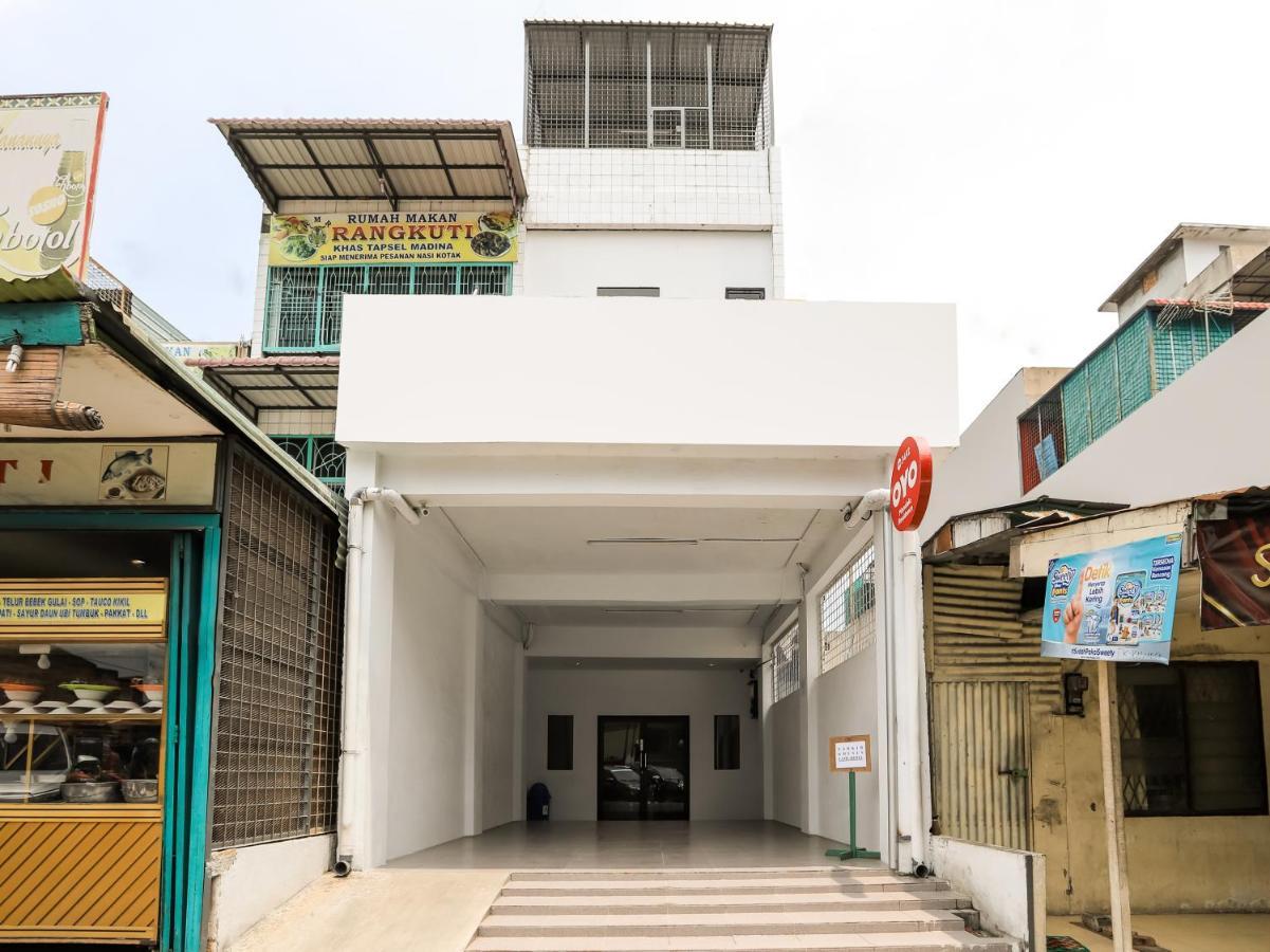 Hotel Oyo 3492 Mandala 2*